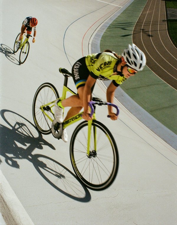 Comment adapter son vélo pour les parcours avec de fortes descentes ?